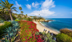 What are the best tourist destinations in Laguna Beach, South California?